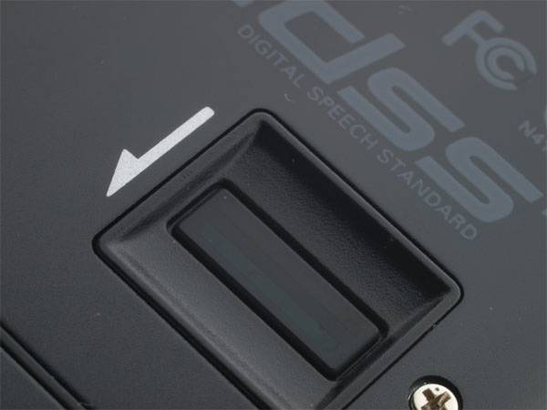 Fingerabdruck-Sensor auf der Rückseite des DS-5000iD